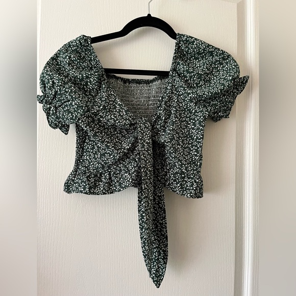 FREE ADD ON with $30+ order - Shein cropped tie wrap blouse - Picture 4 of 4